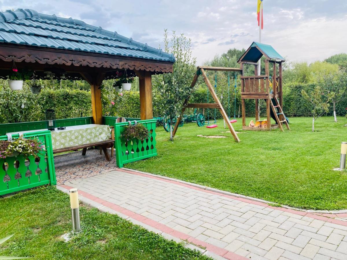 Agropensiunea Valea Fagilor Luncavita Экстерьер фото